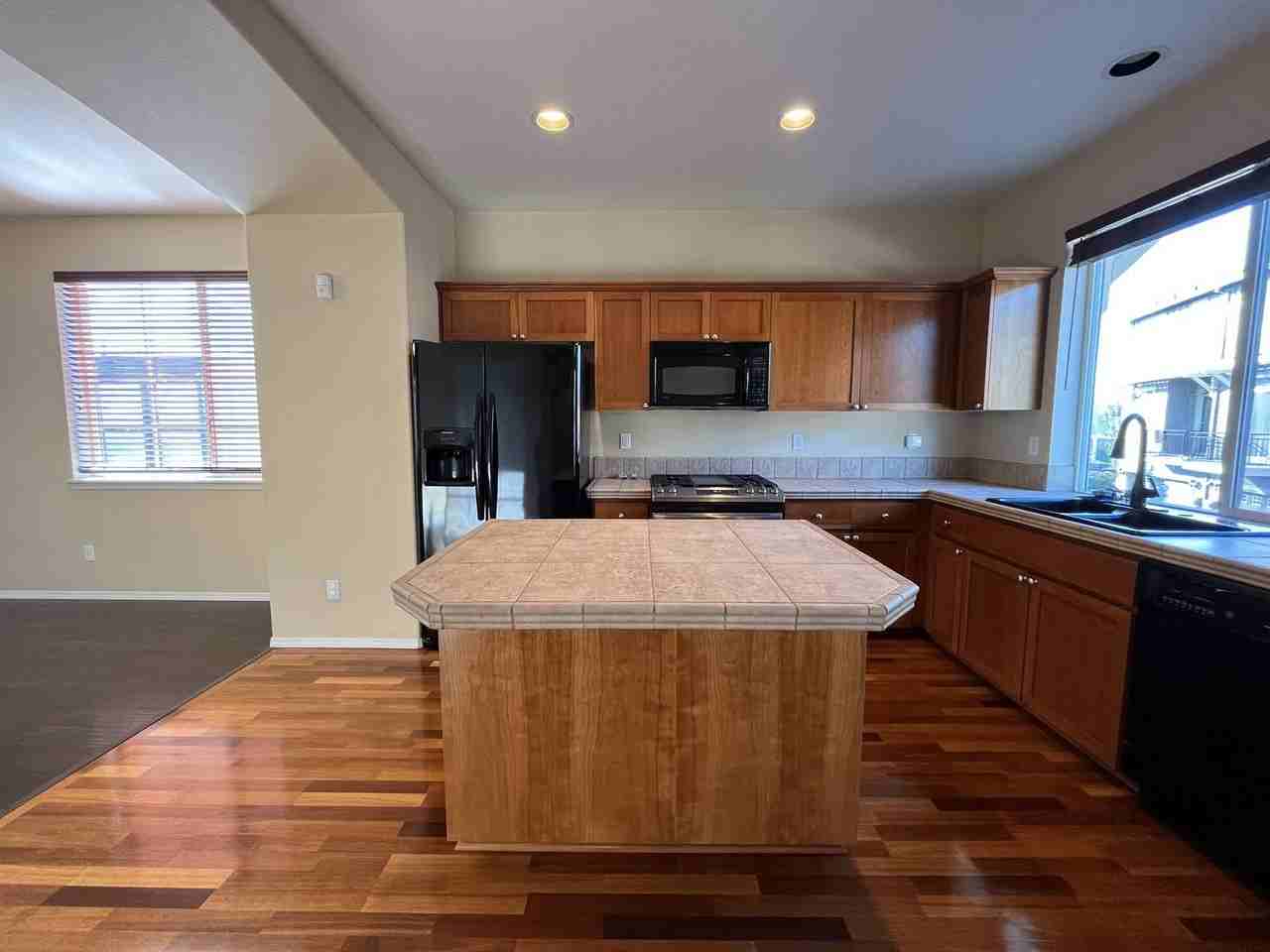 2287 Nw 168th Pl - Photo 5 of 41