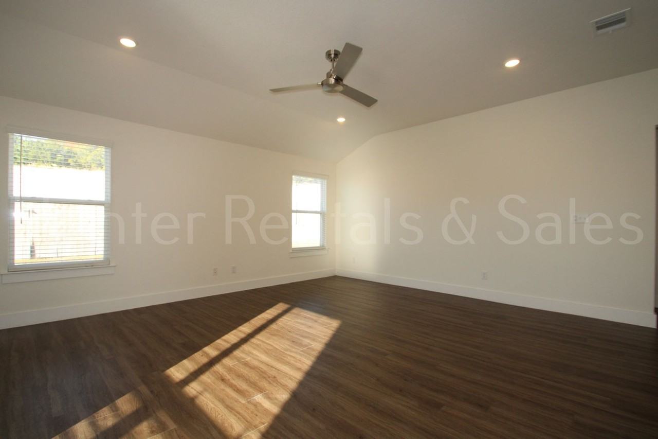 258 Fawn Ridge Dr - Photo 5 of 28