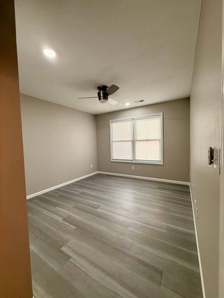 1291-MF4-E - Photo 5 of 18