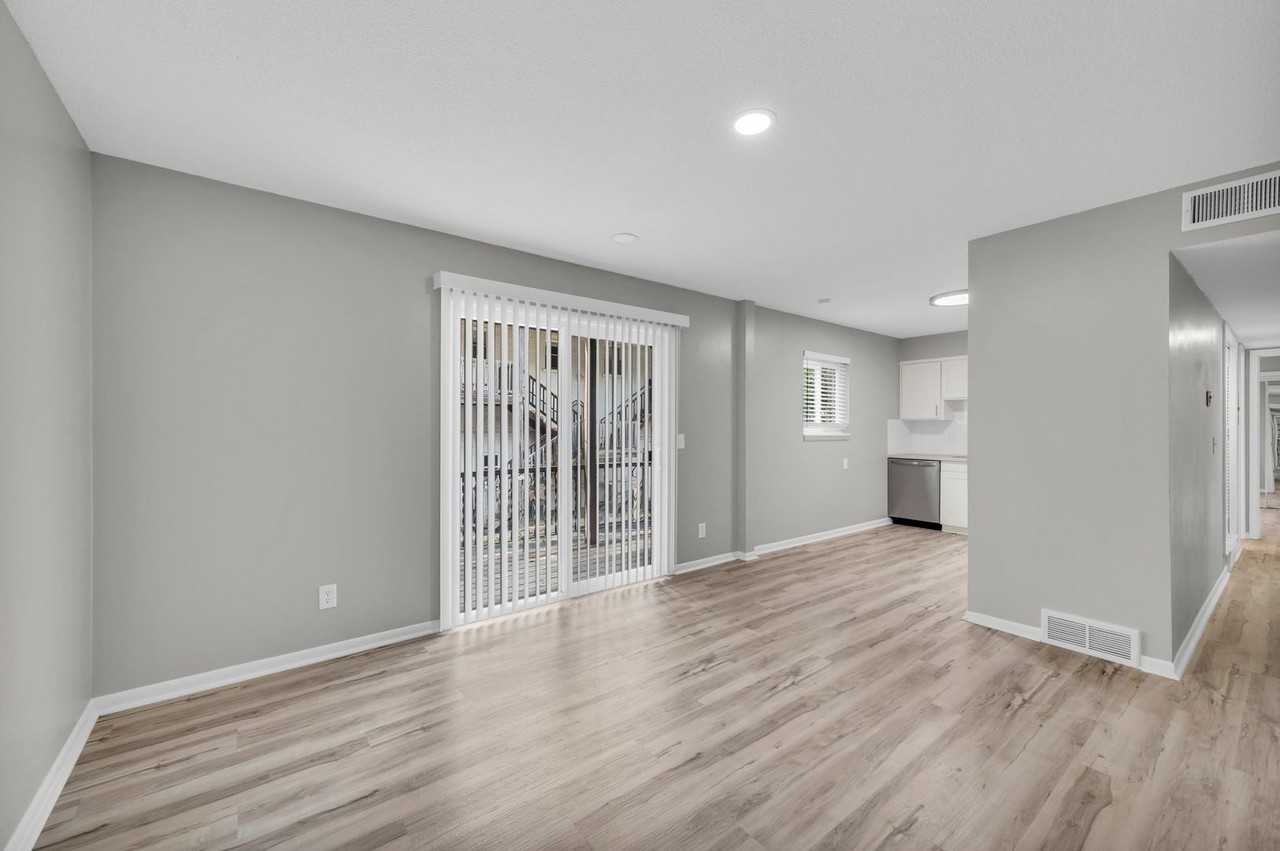 KC Midtown (41st Terr) - Photo 4 of 20