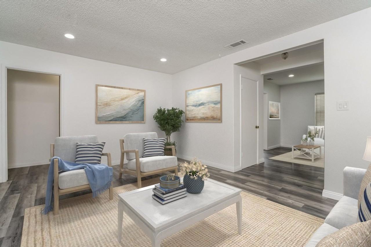 8277 Poinsettia Dr - Photo 4 of 48