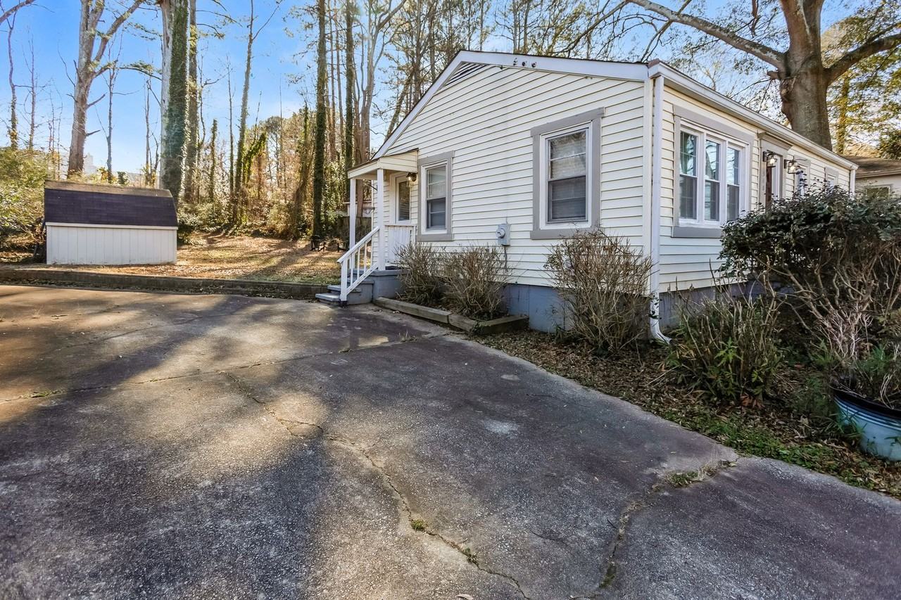 540 Church Rd Se - Photo 2 of 19