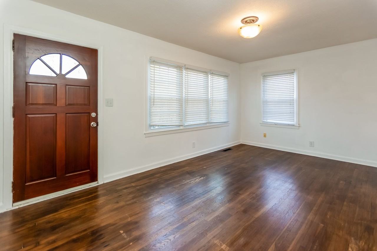 540 Church Rd Se - Photo 5 of 19