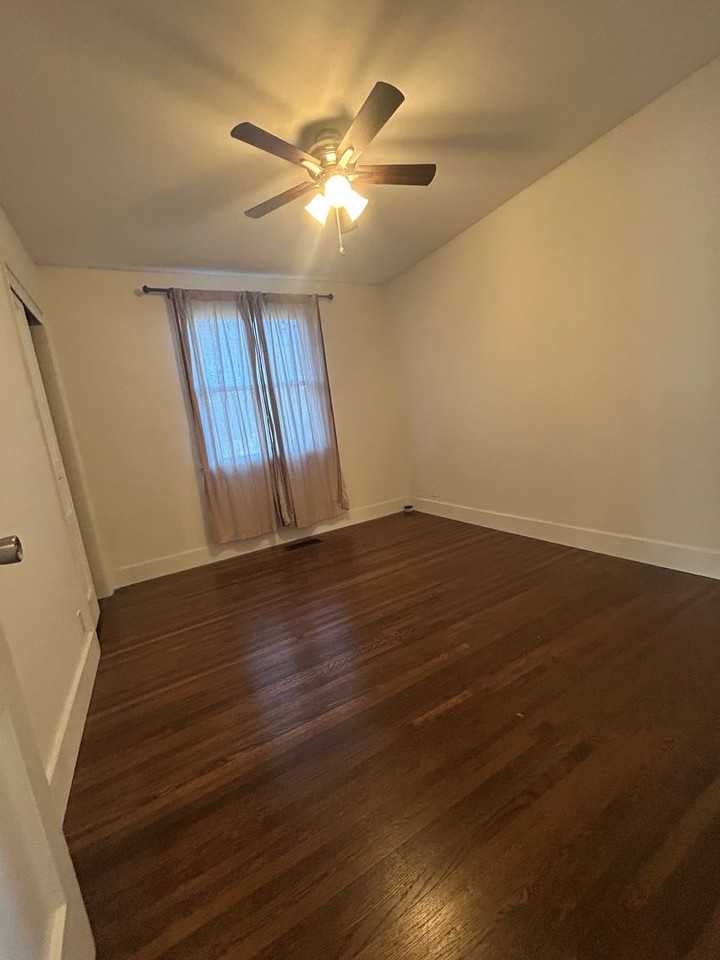 3207 Southlake Dr - Photo 6 of 7