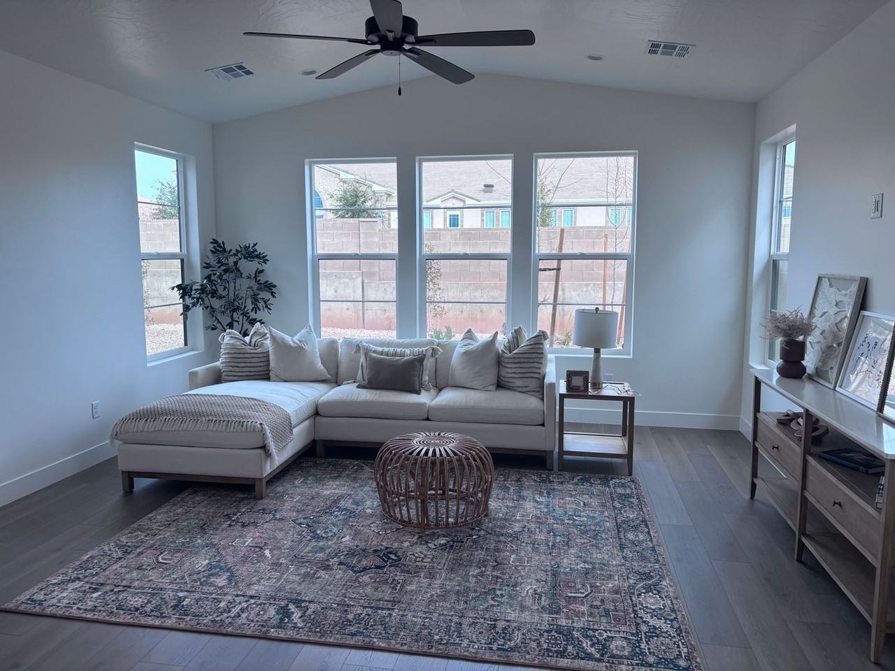 3569 S Turin Ln - Photo 7 of 23