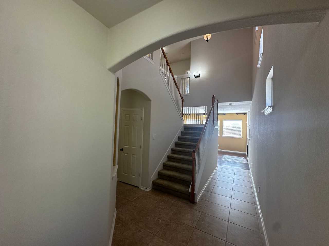 1302 Nicholas Mnr - Photo 2 of 36