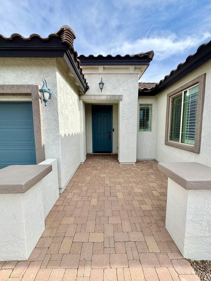 4739 S Leisure Way - Photo 3 of 33