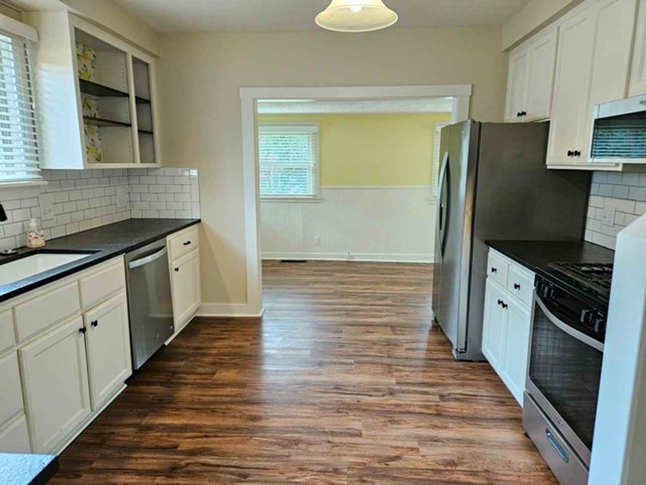 1201 N Water St - Photo 2 of 29