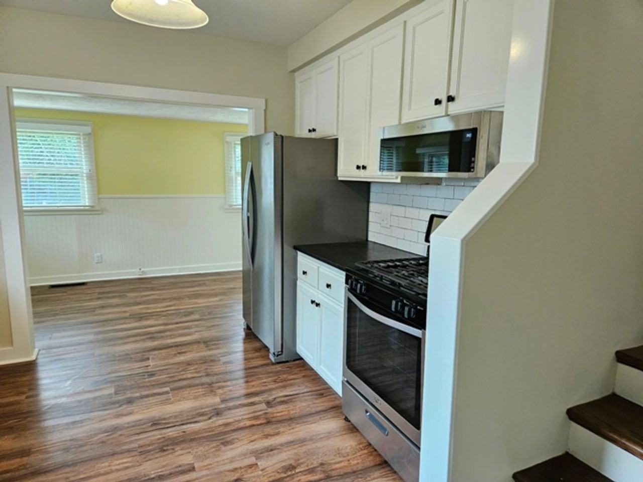 1201 N Water St - Photo 4 of 29