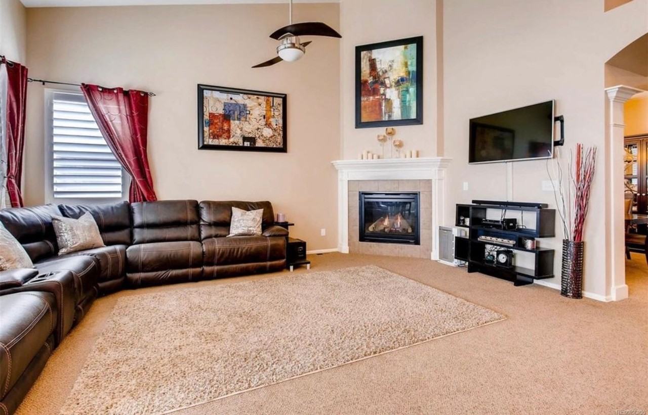 19402 Dunraven St - Photo 2 of 12