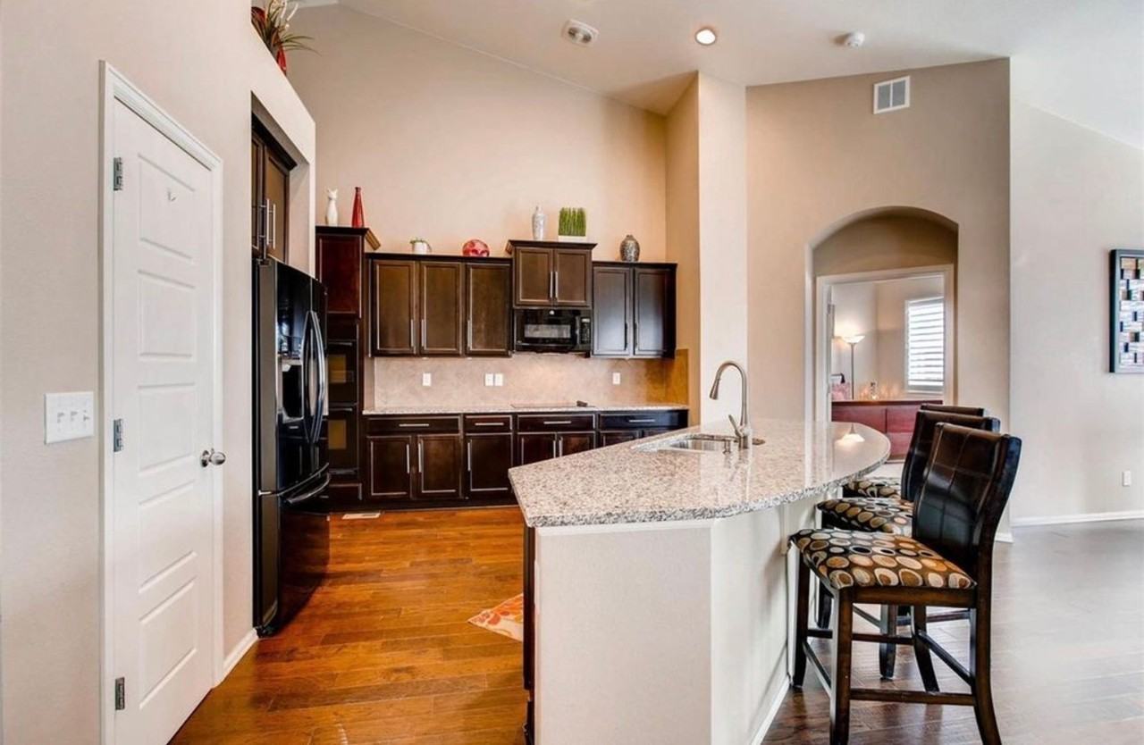 19402 Dunraven St - Photo 4 of 12