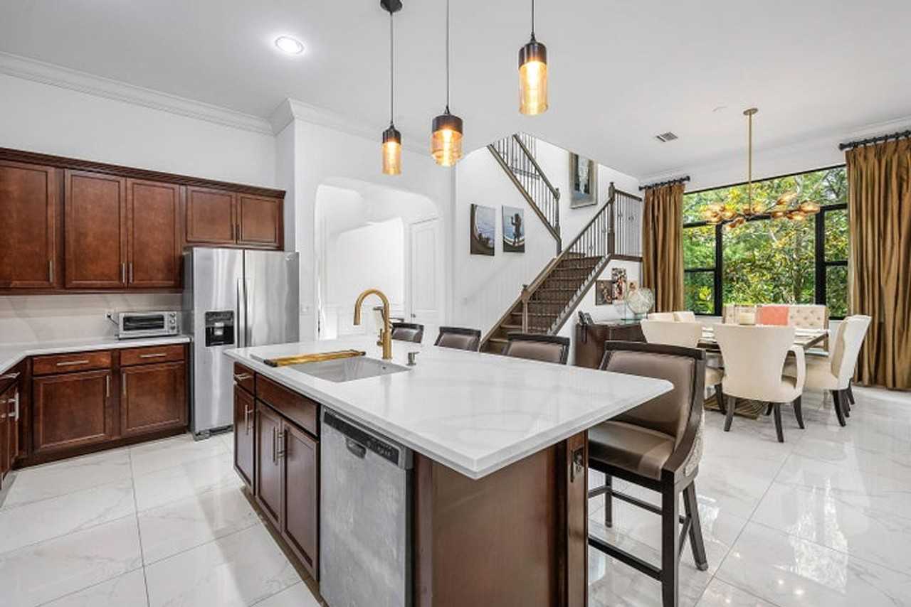 8628 Grand Prix Ln - Photo 2 of 15