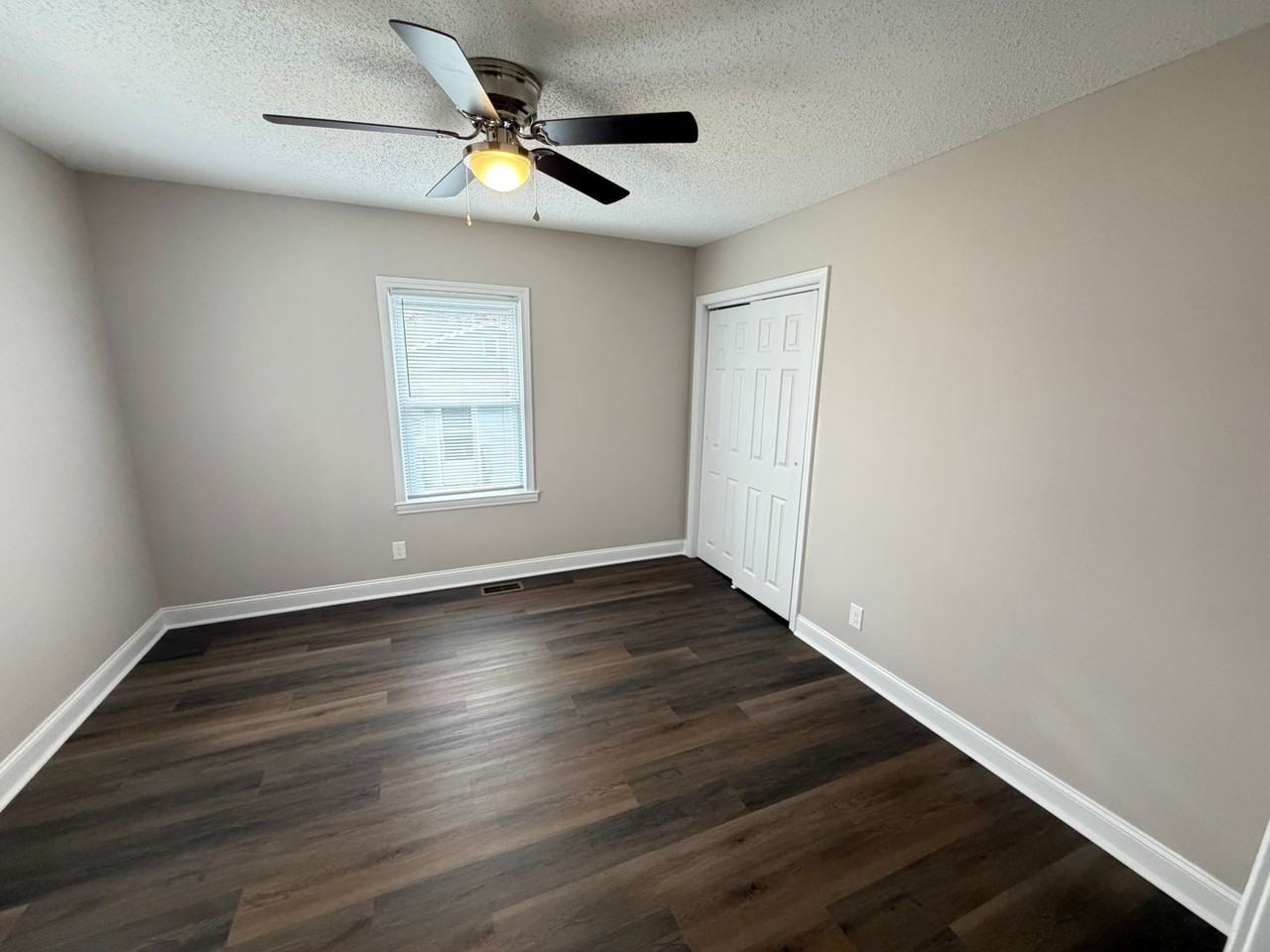 5048 Macon St - Photo 7 of 16