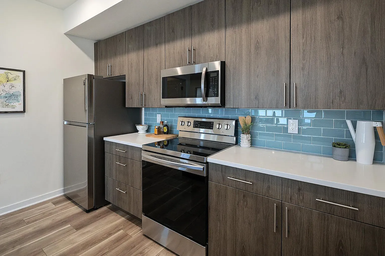 1651 N 5th St - Photo 2 of 20