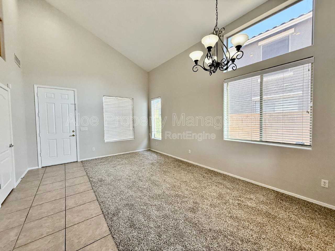 3361 E Pinot Noir Ave - Photo 4 of 42