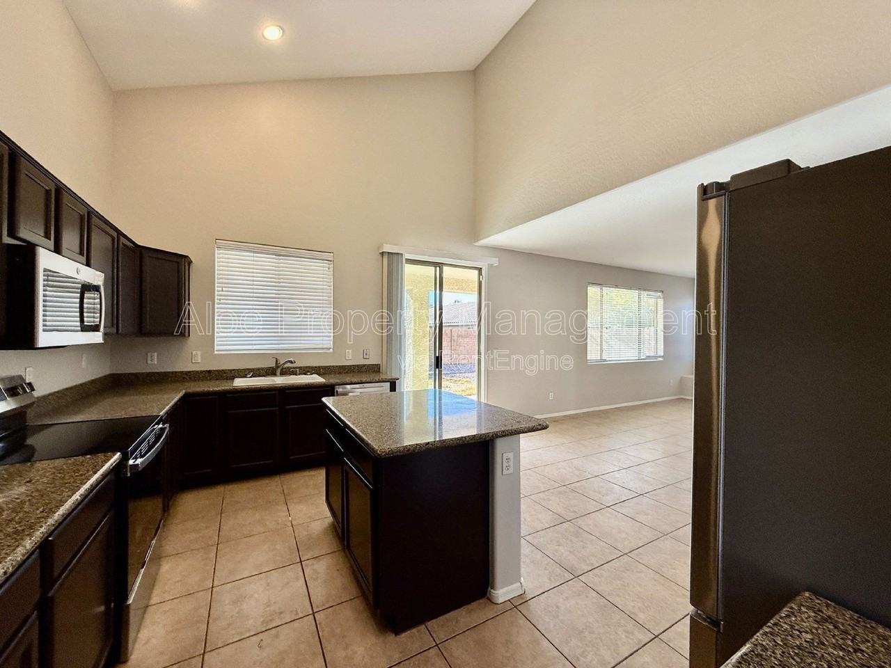 3361 E Pinot Noir Ave - Photo 6 of 42