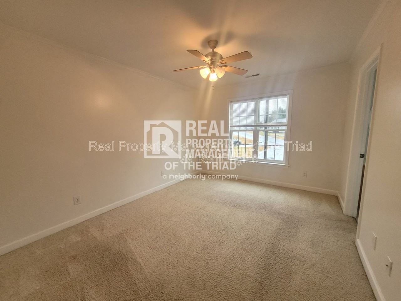 3045 Heather View Ct - Photo 4 of 20