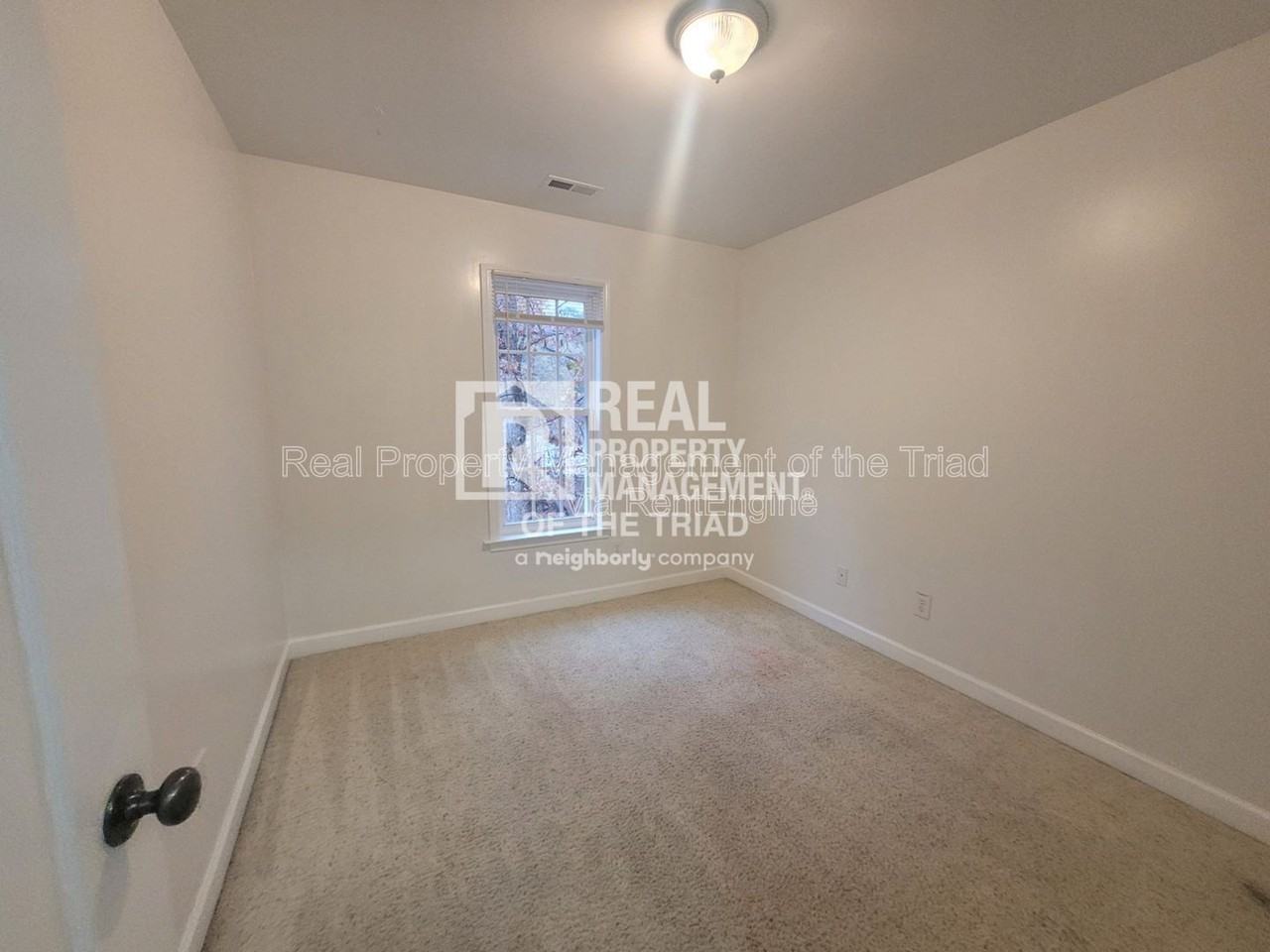 3045 Heather View Ct - Photo 7 of 20