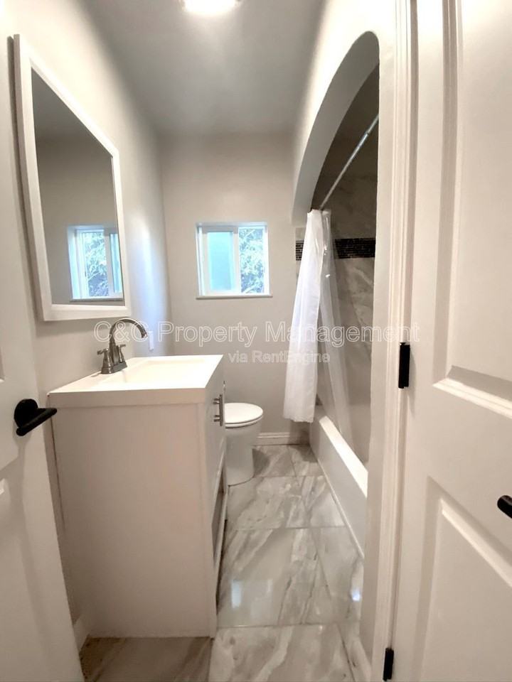 114 Maple St - Photo 7 of 11