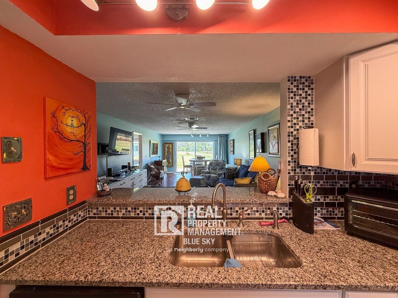 9639 Greenskeeper Dr - Photo 4 of 24