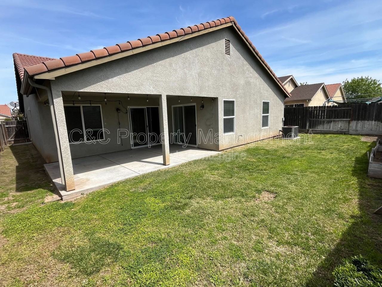 2073 W Solis St - Photo 2 of 12