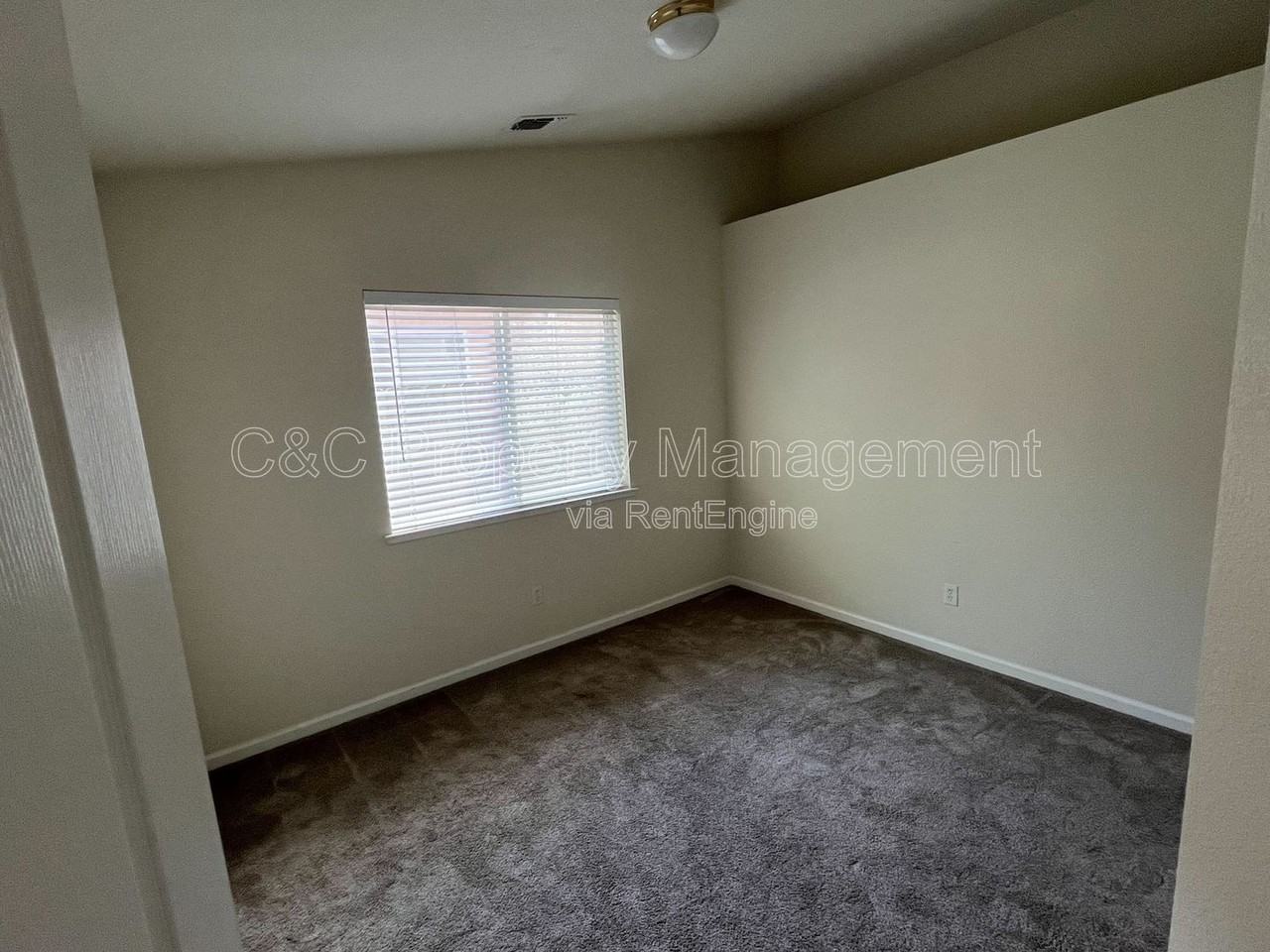 2073 W Solis St - Photo 7 of 12