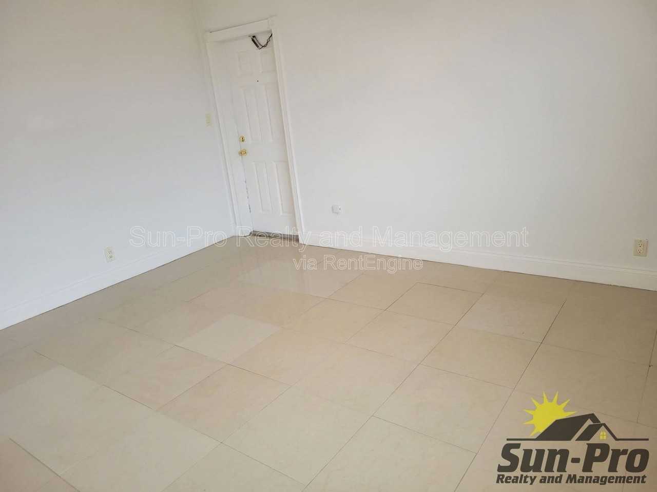 1065 N Atlantic Ave #8 - Photo 2 of 6