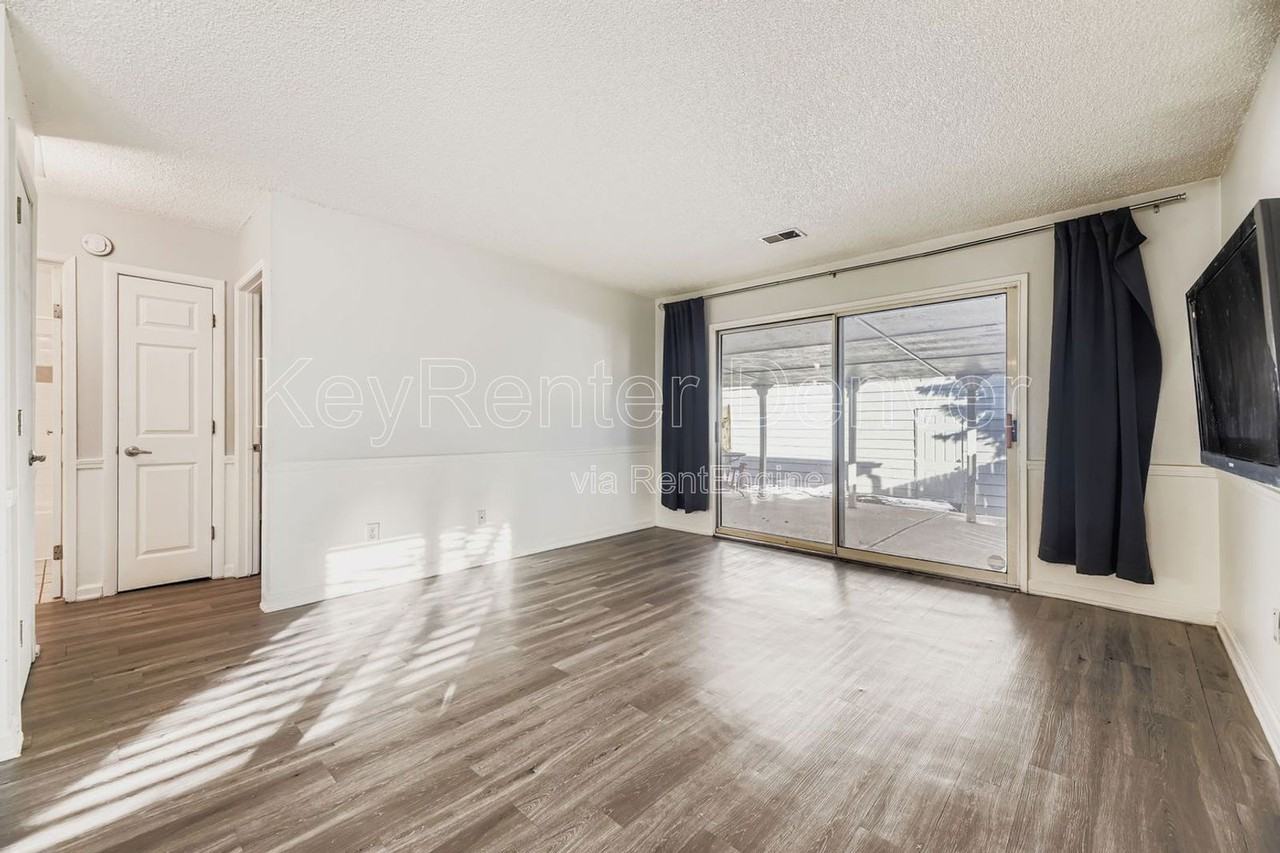 1199 S Troy St - Photo 3 of 21