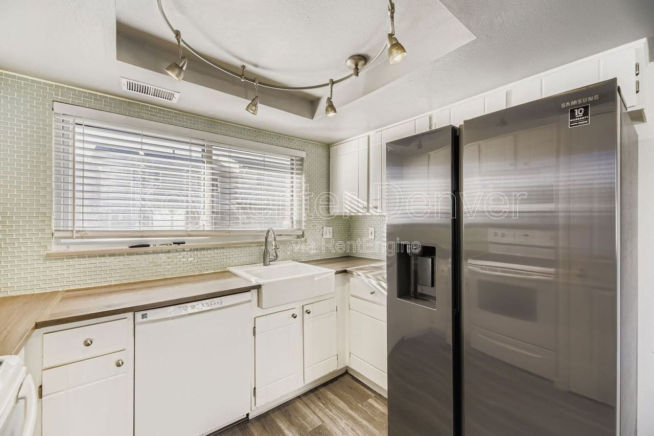 1199 S Troy St - Photo 7 of 21