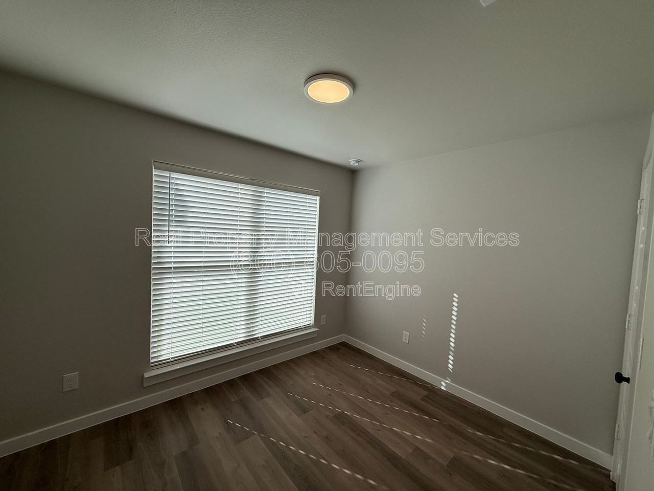 8328 24th St - Photo 7 of 11