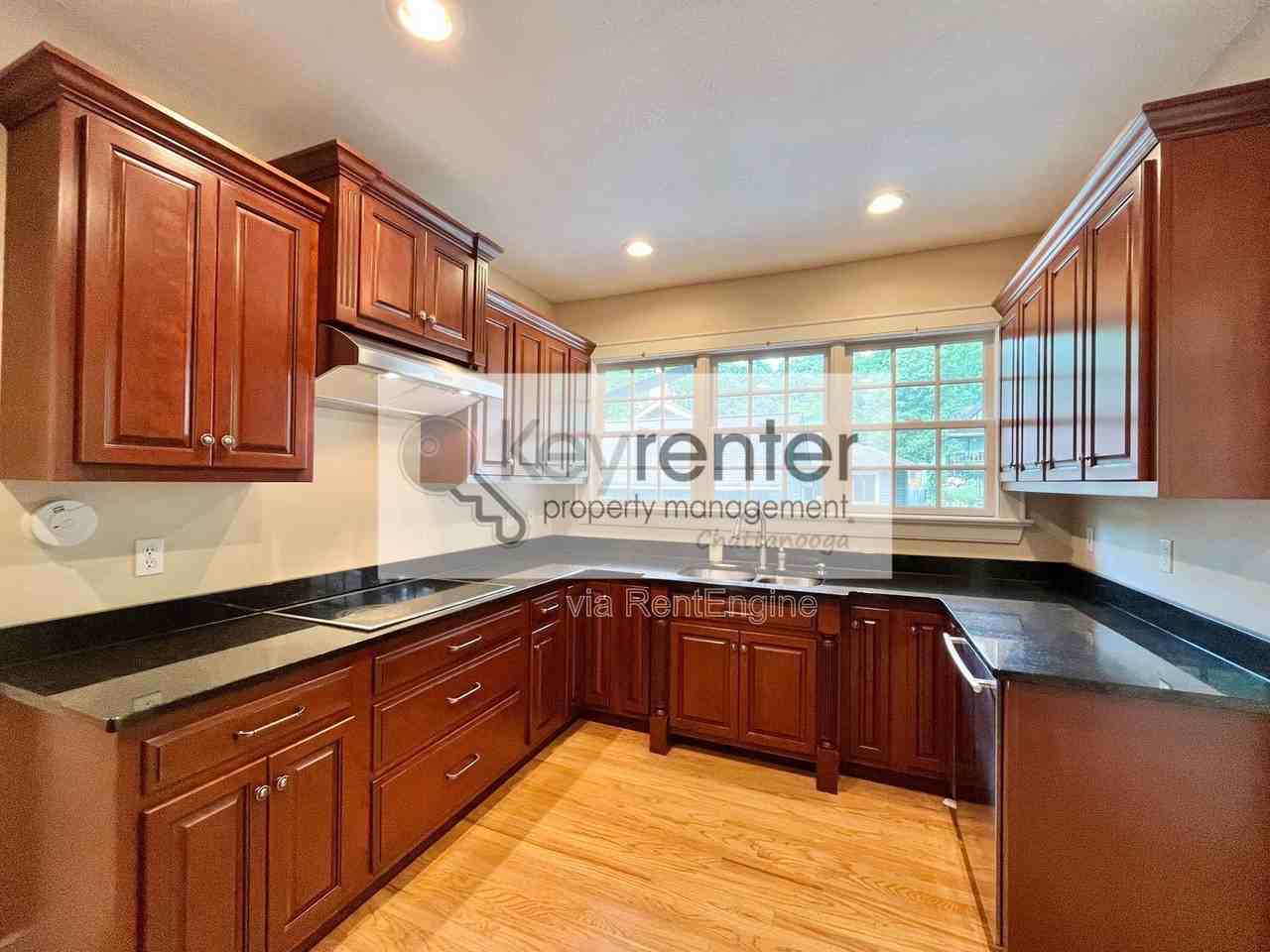 1610 Hixson Pike - Photo 5 of 15