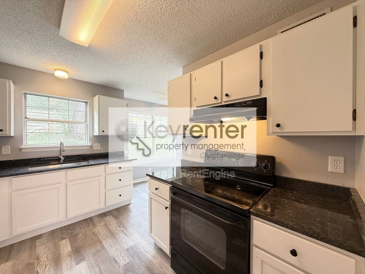 208 Cliftview Dr - Photo 5 of 13