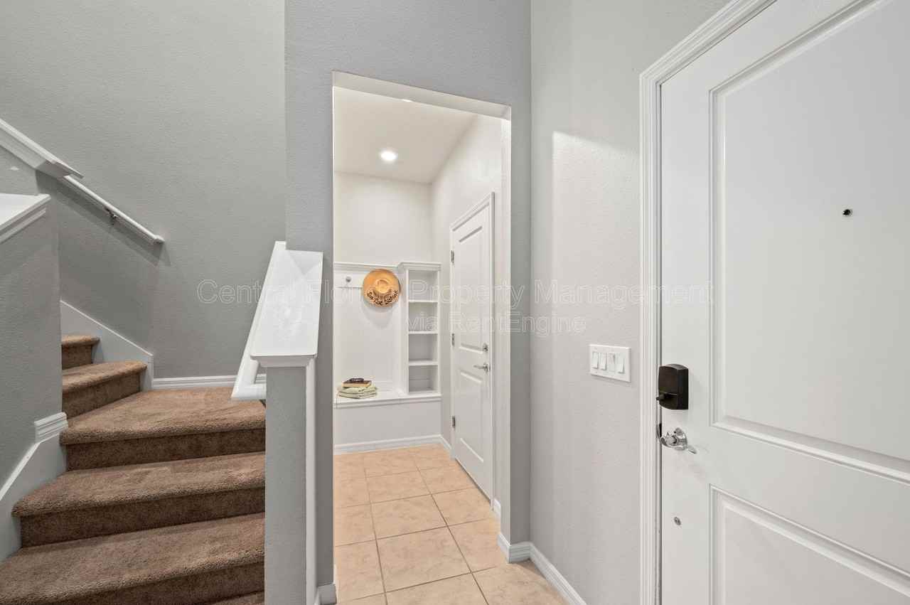 5552 Misty Oak Cir - Photo 6 of 50