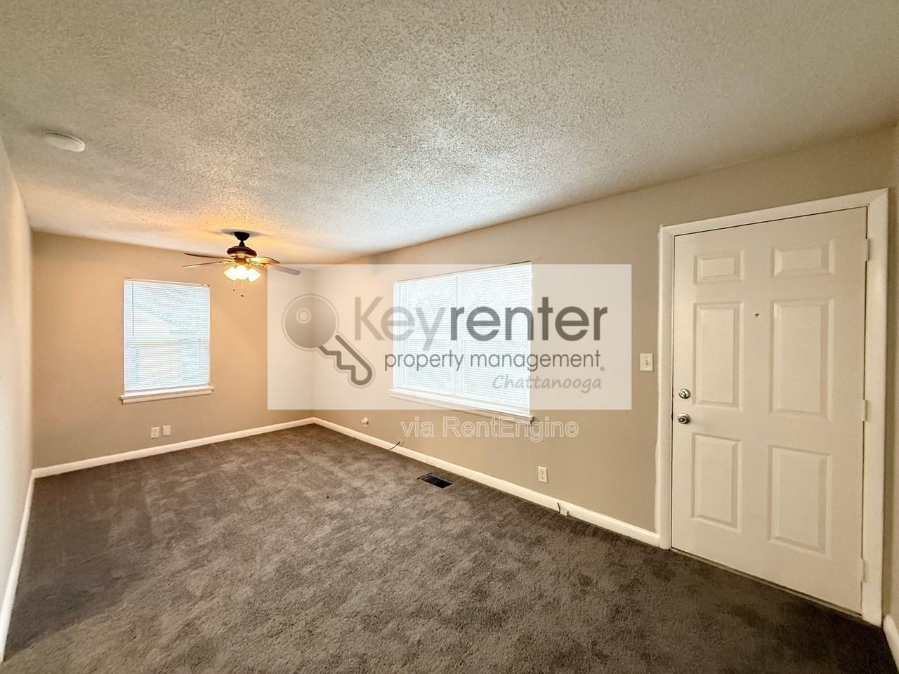 305 Sunrise Ln #B - Photo 2 of 10