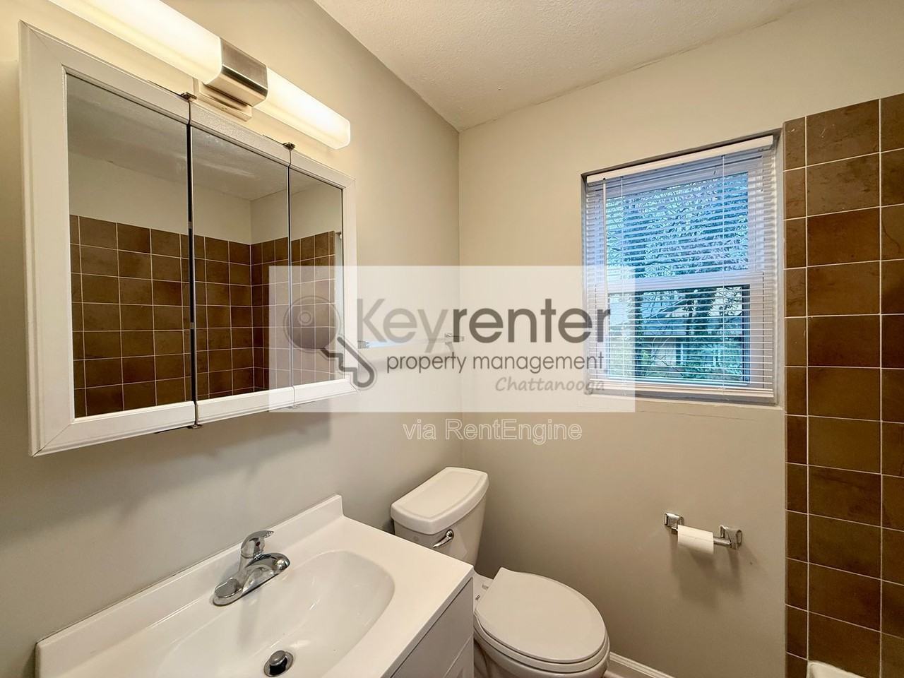 305 Sunrise Ln #B - Photo 6 of 10