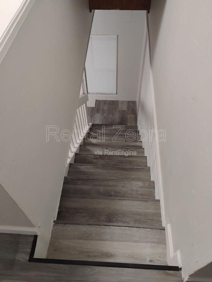 8301 Trout Ave #12 - Photo 5 of 9