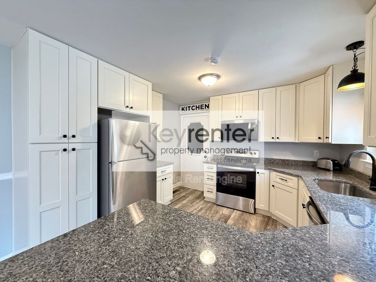 510 Highview Cir - Photo 5 of 17