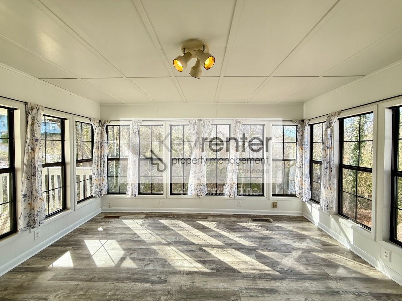 510 Highview Cir - Photo 7 of 17