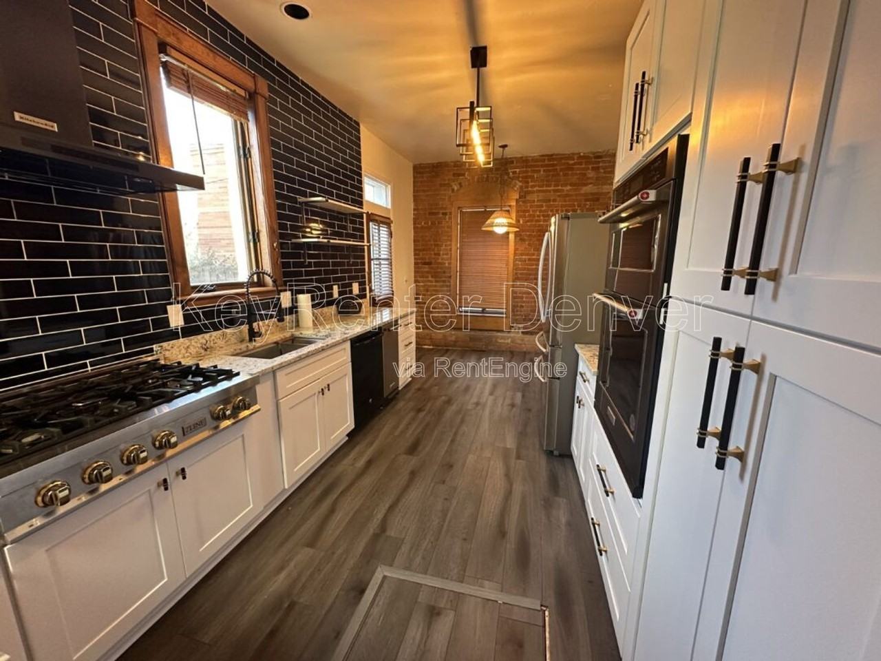 2418 N Clarkson St - Photo 6 of 26