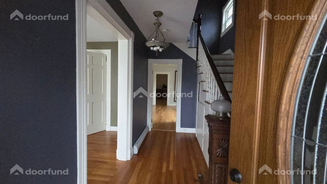 202 Hildreth St - Photo 2 of 28