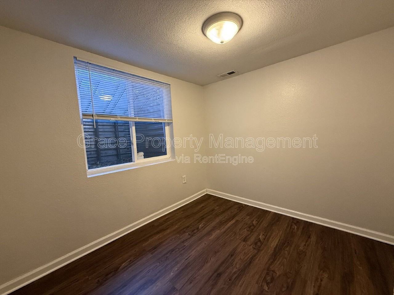 1582 Taft St - Photo 3 of 11