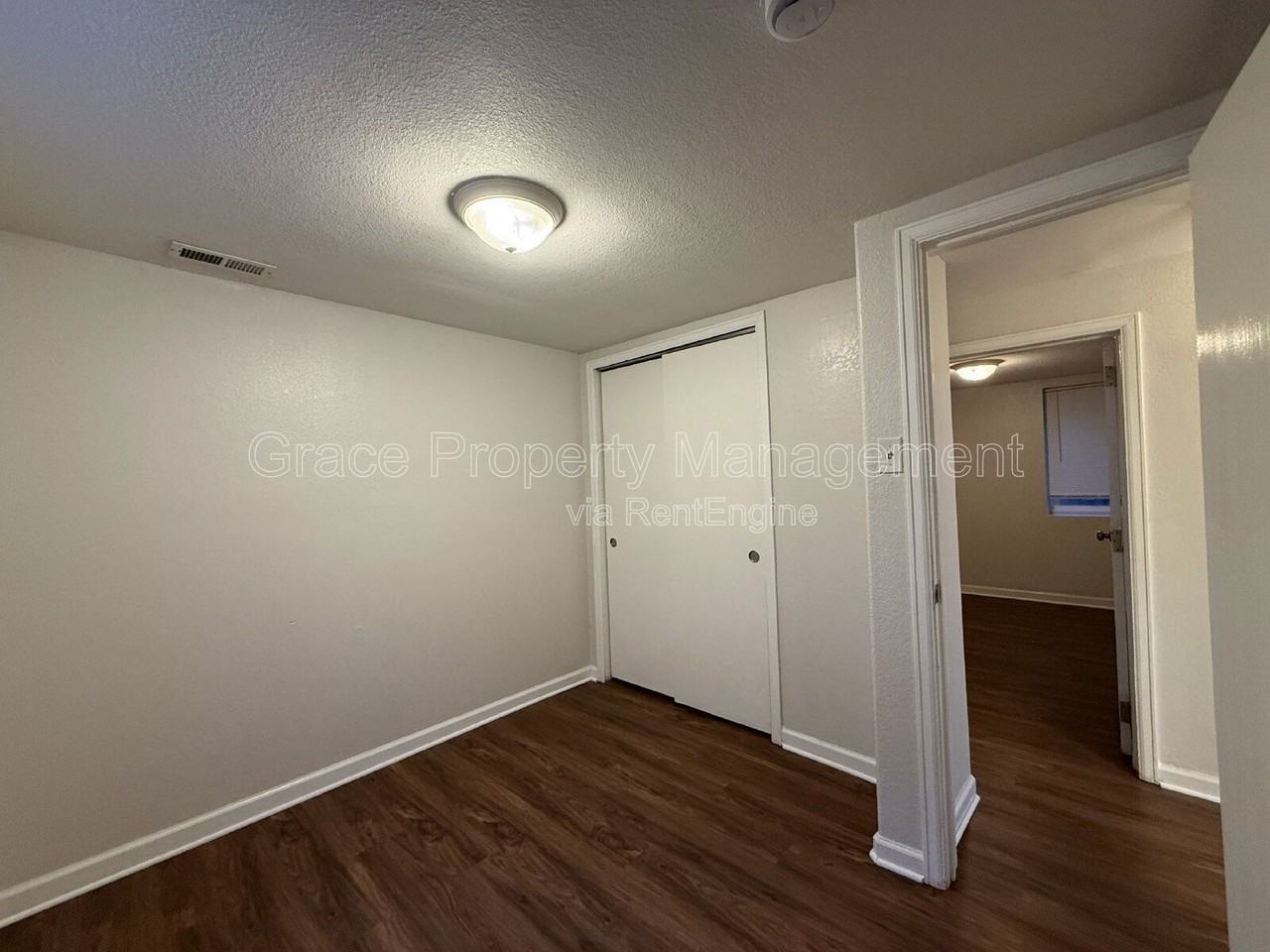 1582 Taft St - Photo 4 of 11