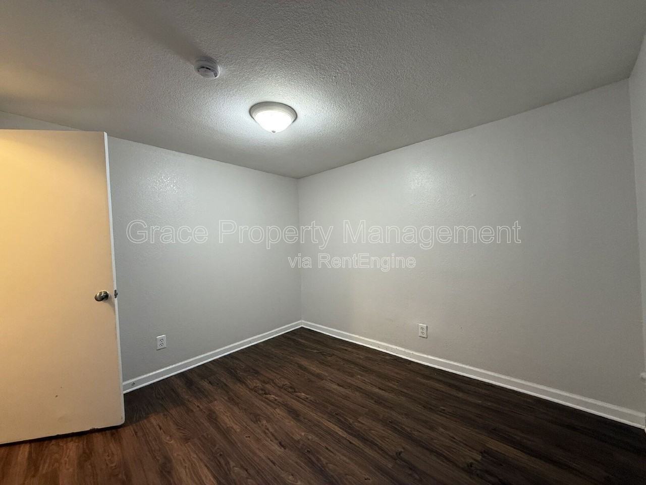 1582 Taft St - Photo 6 of 11