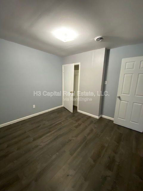 206 W Thomas St - Photo 6 of 9