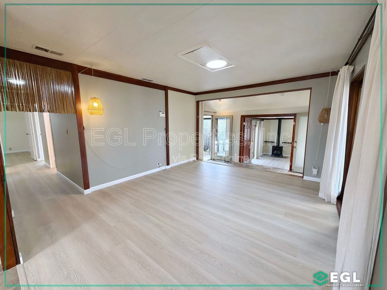 7601 Kittyhawk Ave - Photo 2 of 28