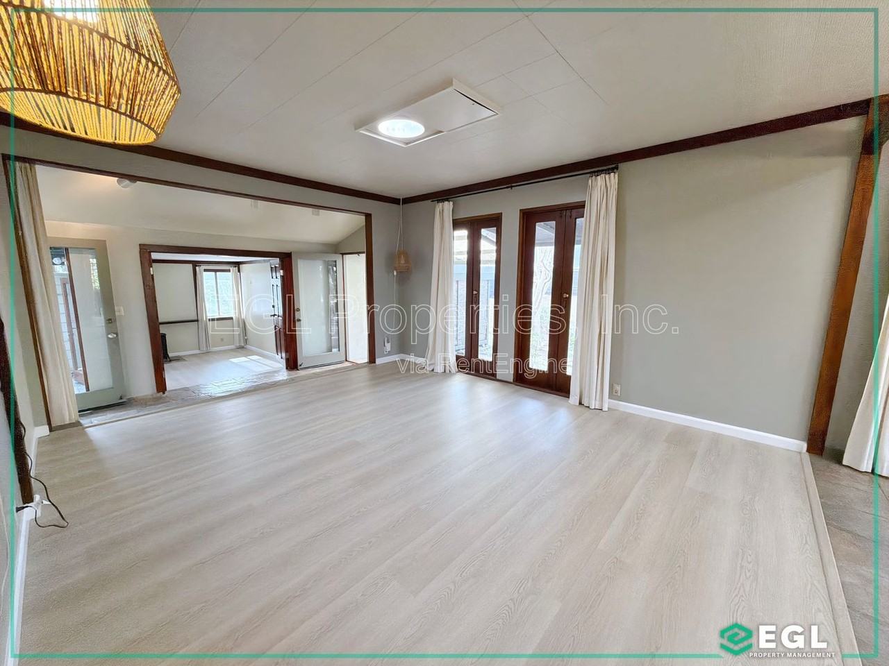 7601 Kittyhawk Ave - Photo 3 of 28