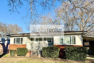 221 Robert E Lee St #A - Photo 1 of 1