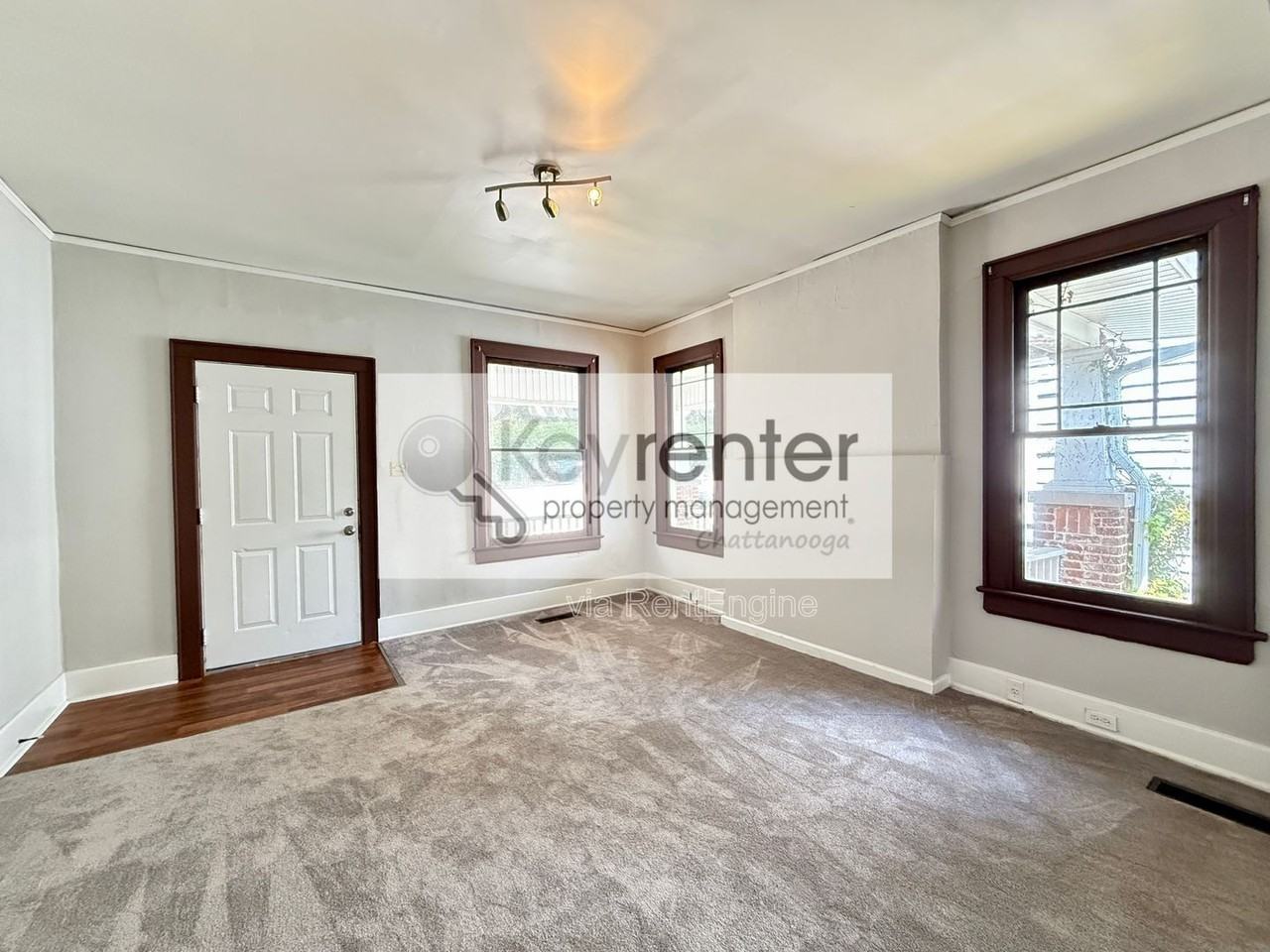 112 S Seminole Dr #A - Photo 2 of 8