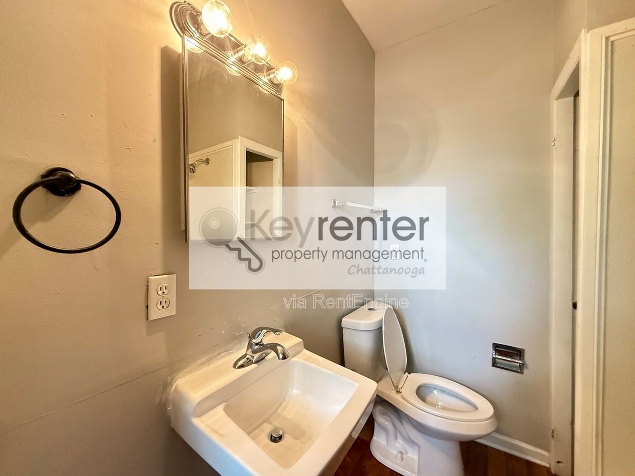 112 S Seminole Dr #A - Photo 4 of 8