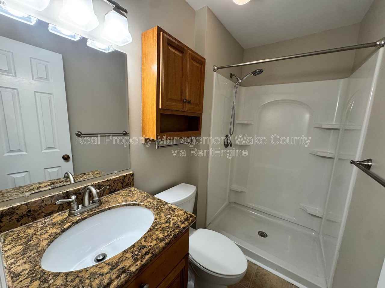 5754 Pool Side Dr - Photo 7 of 33